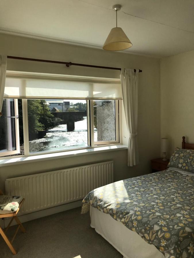 The Bridges Bed And Breakfast Donegal Town ภายนอก รูปภาพ